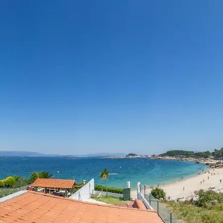 Carmencita Beach En Primera Linea De Playa Pontevedra